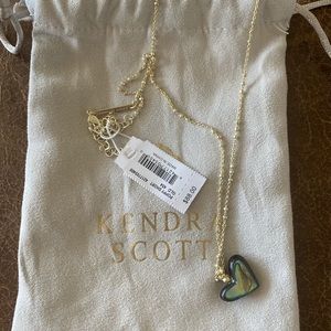 NWT Kendra Scott Poppy heart necklace in abalone